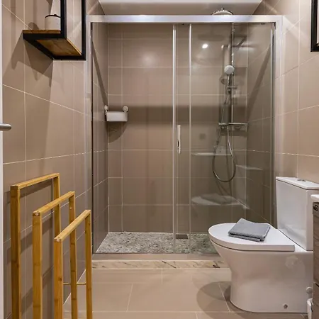 Amazing 3bdr Duplex In By Lovelystay * Lisbon
