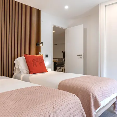Amazing 3bdr Duplex In By Lovelystay Apartment Lisbon