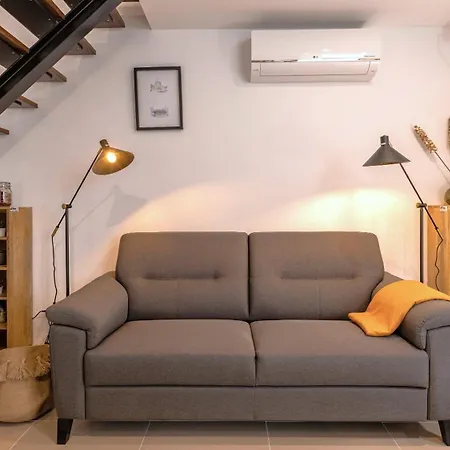 Apartment Amazing 3bdr Duplex In By Lovelystay