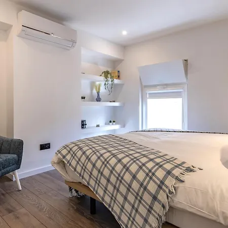 Apartment Amazing 3bdr Duplex In By Lovelystay