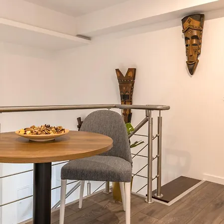 Amazing 3bdr Duplex In By Lovelystay Apartamento *