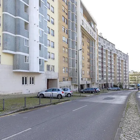 Amazing 3bdr Duplex In By Lovelystay Appartement