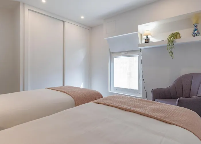 Amazing 3bdr Duplex In By Lovelystay Lisboa