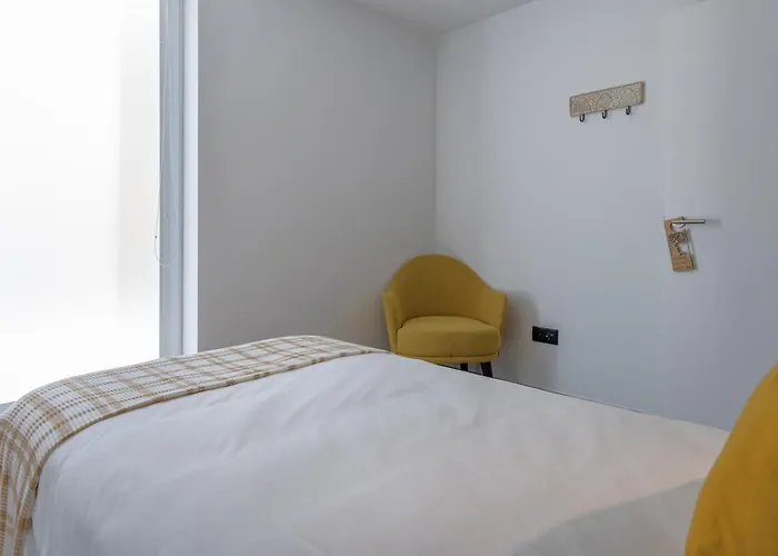 Amazing 3bdr Duplex In By Lovelystay *