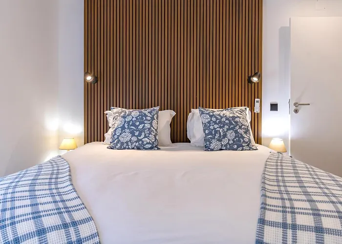 Amazing 3bdr Duplex In By Lovelystay *