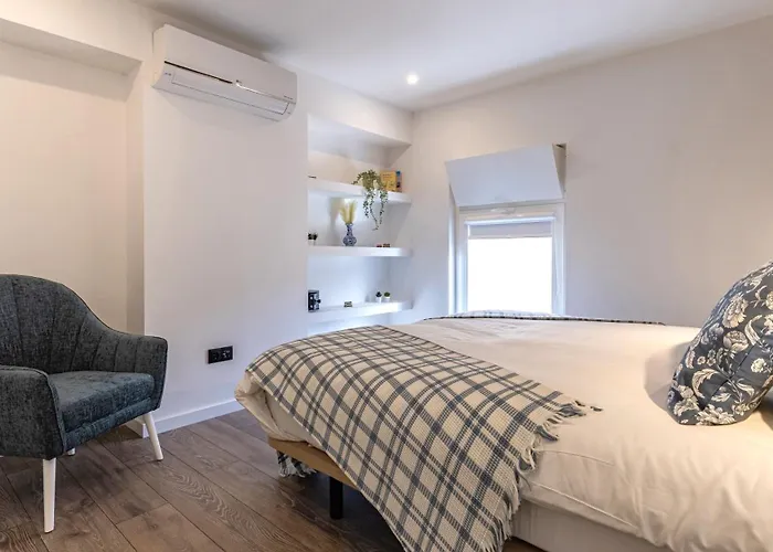公寓 Amazing 3bdr Duplex In By Lovelystay